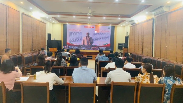Hội nghị quán triệt, triển khai các nghị quyết, chỉ thị của trung ương