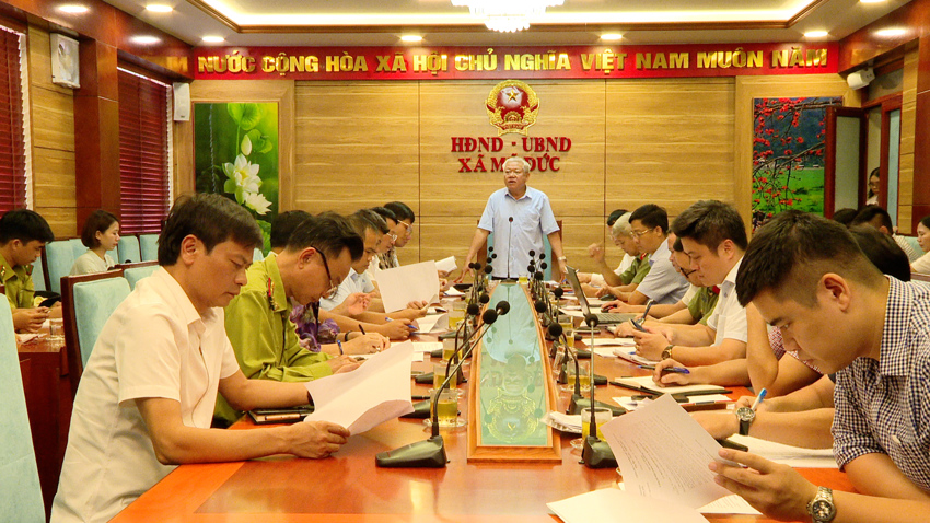 Đoàn công tác liên ngành hướng dẫn các xã, phường xây dựng phương án cắm mốc ranh giới đất rừng