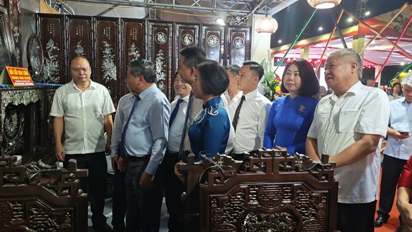Lễ hội vinh danh làng nghề và tuần lễ quảng bá nông sản, đặc sản vùng miền Hà Nội năm 2026
