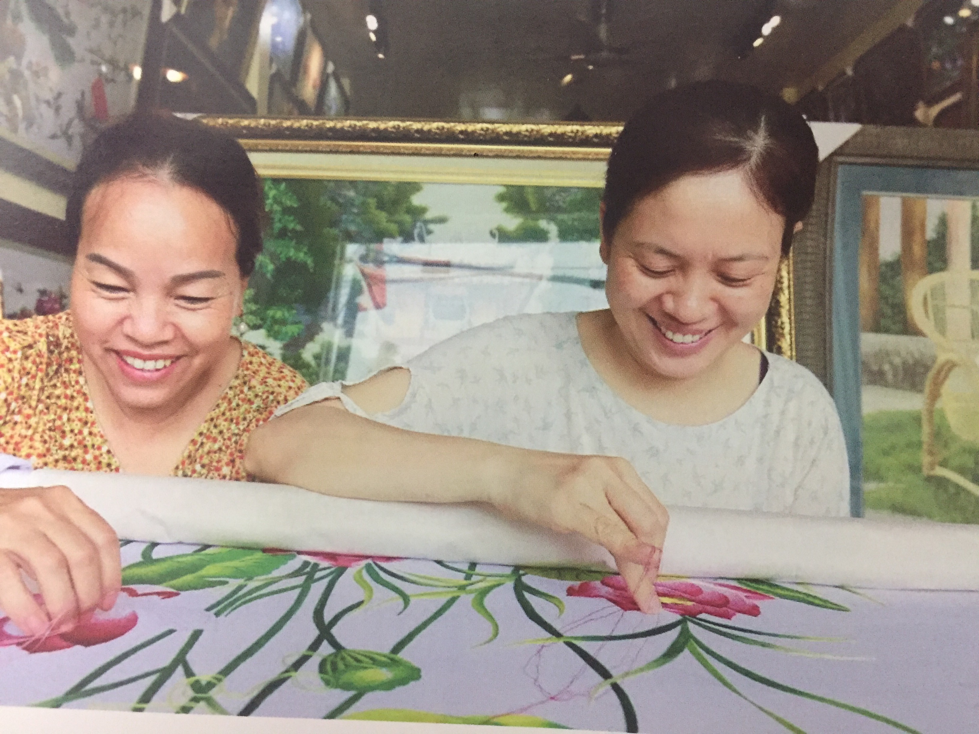 Sản phẩm OCOP 4 sao của công ty TNHH tranh thêu Phương Thảo