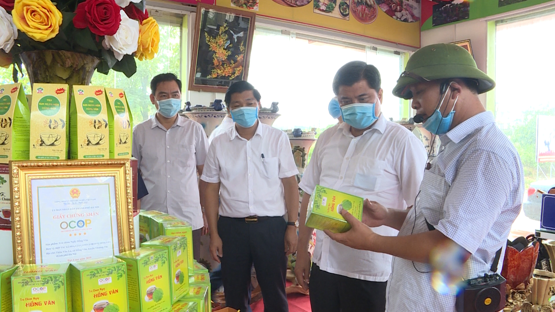 Trà chùm ngây Hồng Vân khẳng định thương hiệu OCOP 4 sao