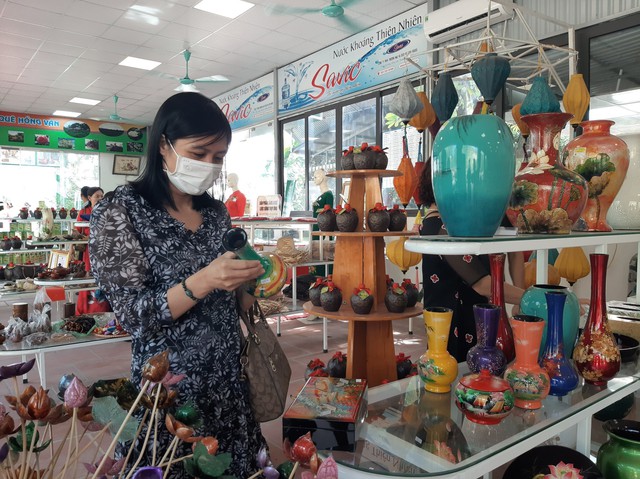 Đánh thức làng nghề truyền thống bằng du lịch và sản phẩm OCOP