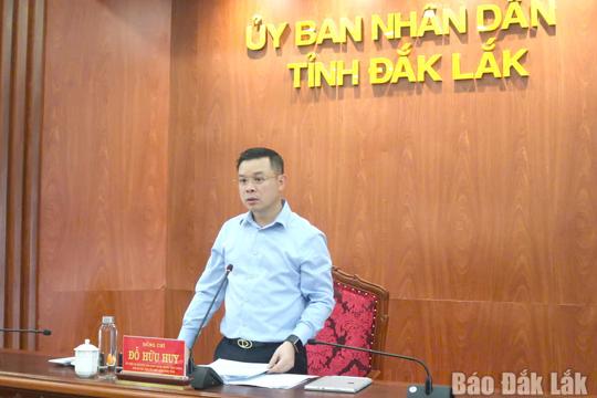 Training on identifying and preventing bank robbery crimes.