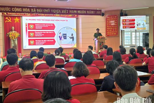 Tập huấn nhận diện kỹ năng phòng, chống tội phạm cướp ngân hàng