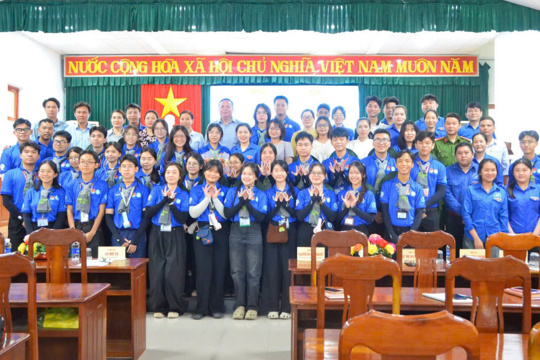 Ủy ban MTTQ Việt Nam xã Sơn Hòa gặp mặt, tiếp nhận đội hình Mùa hè xanh năm 2026