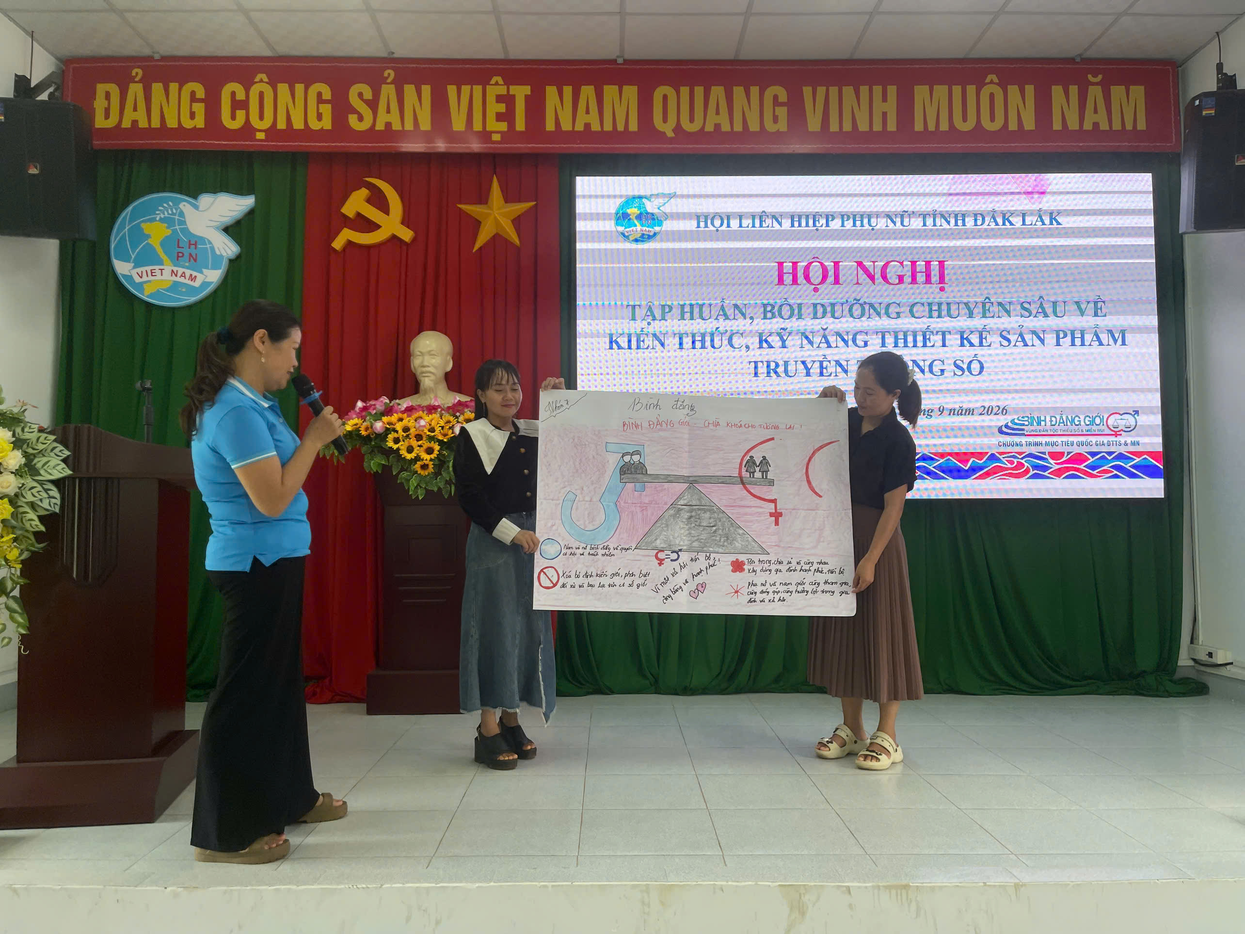 Tập huấn, bồi dưỡng chuyên sâu kiến thức, kỹ năng thiết kế sản phẩm truyền thông số về bình đẳng giới 