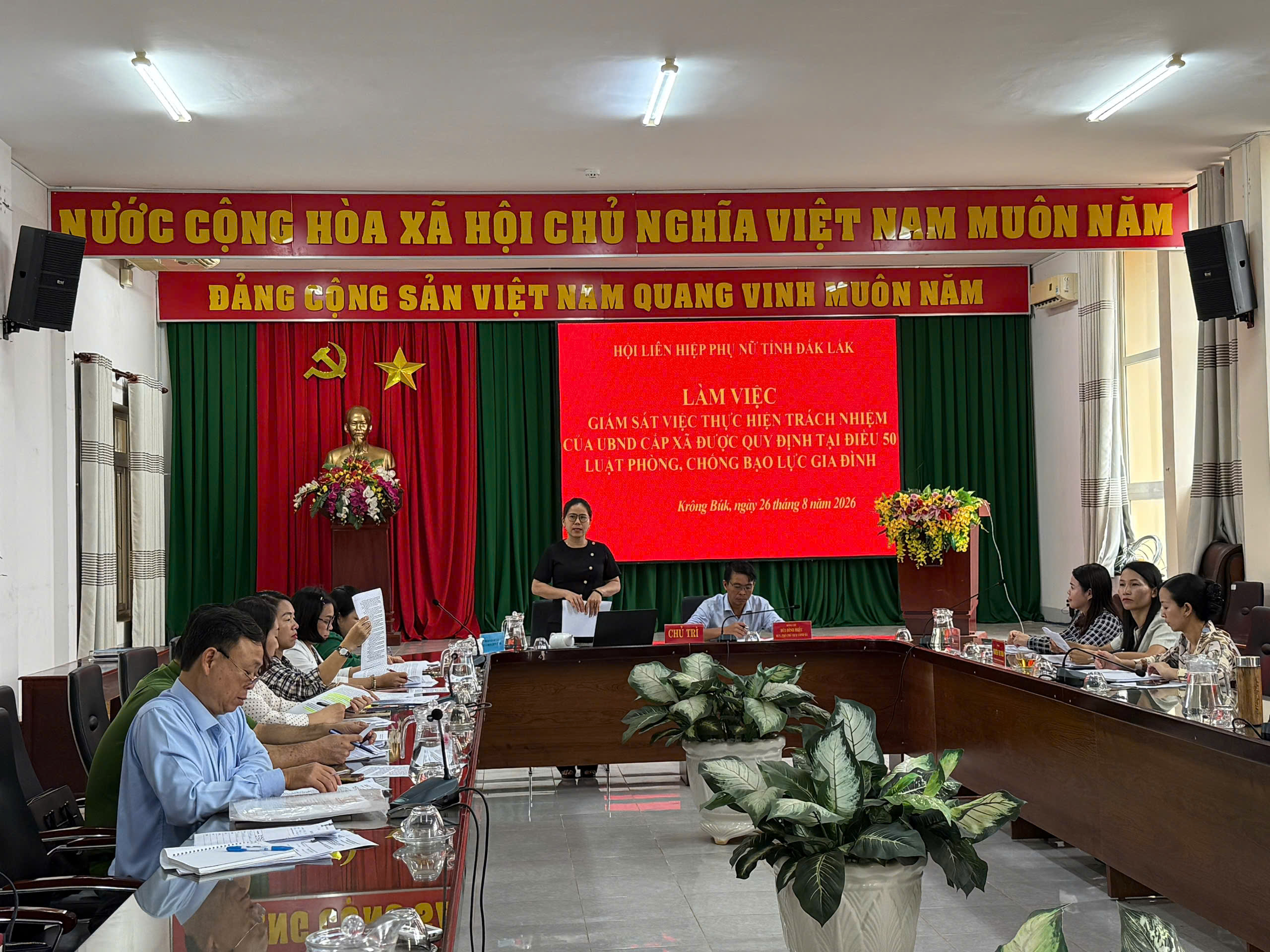 Hội LHPN tỉnh Đắk Lắk giám sát việc thực hiện trách nhiệm của UBND cấp xã theo Điều 50 Luật Phòng, chống bạo lực gia đình năm 2022