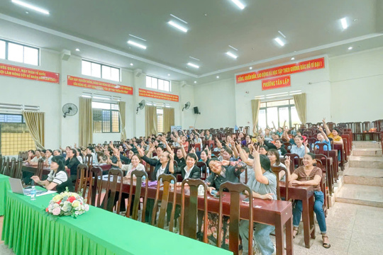 Phụ nữ Tân Lập chủ động làm chủ công nghệ, đưa Nghị quyết vào cuộc sống