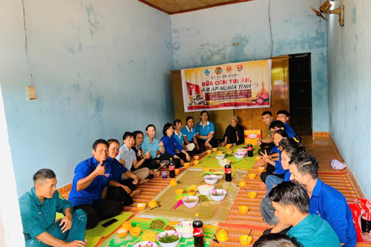 Hội Liên hiệp Phụ nữ xã Cuôr Đăng phối hợp tổ chức chuỗi hoạt động tri ân gia đình chính sách!