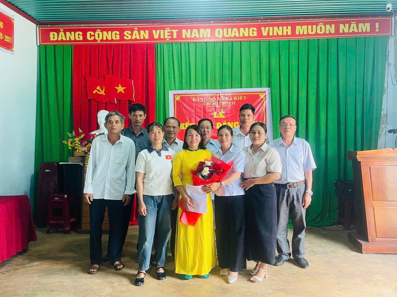 HỘI LIÊN HIỆP PHỤ NỮ XÃ EA KIẾT CHÚ TRỌNG CÔNG TÁC PHÁT HIỆN, BỒI DƯỠNG VÀ GIỚI THIỆU HỘI VIÊN ƯU TÚ CHO ĐẢNG