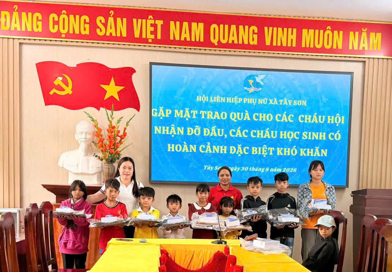 Các cấp Hội tiếp sức cho trẻ em có hoàn cảnh khó khăn đến trường