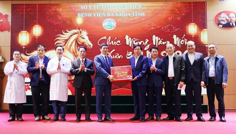 VPUB - Phó Bí thư Tỉnh ủy, Chủ tịch UBND tỉnh Lê Văn Lương thăm và chúc Tết Bệnh viện Đa khoa tỉnh, Phòng Cảnh sát Giao thông - Công an tỉnh