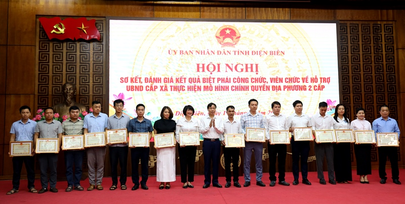 Sơ kết, đánh giá kết quả biệt phái công chức, viên chức về hỗ trợ UBND xã, phường